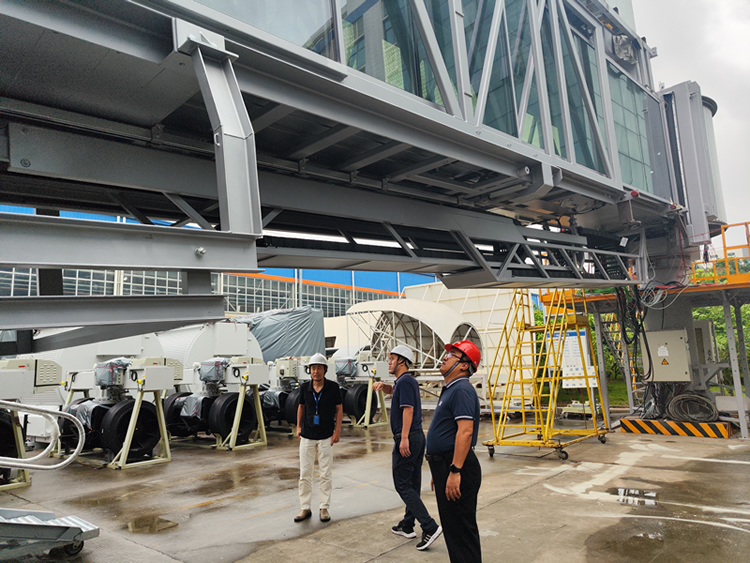 歸壹助力深圳機場廊橋項目:石墨烯電熱片提升運營效率與乘機體驗